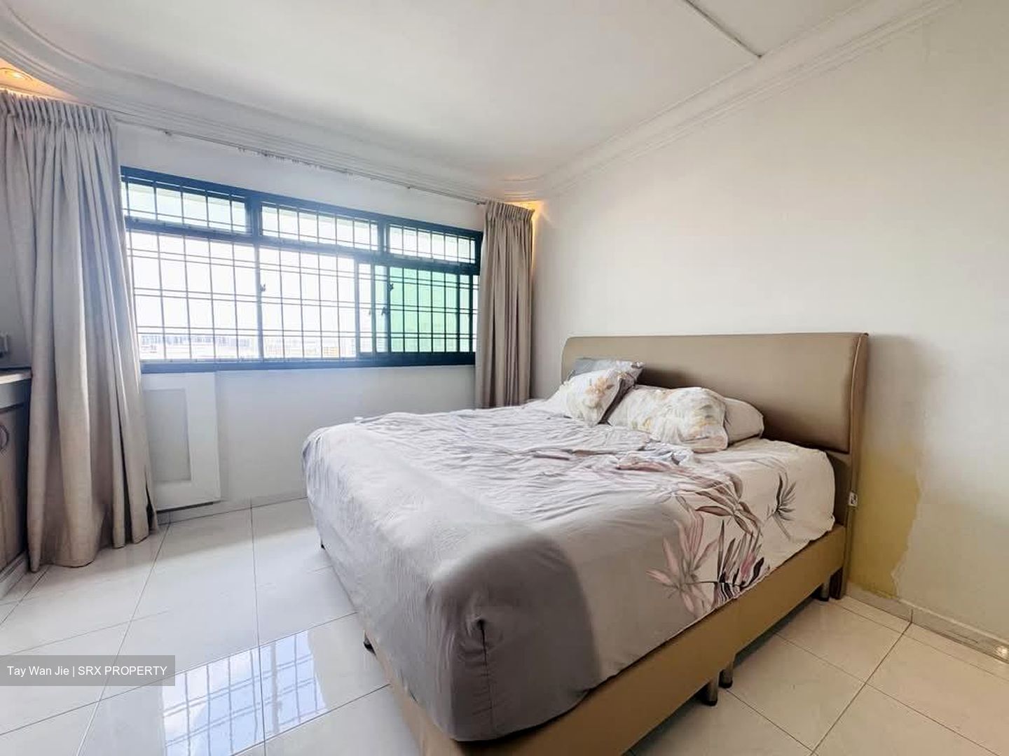 Blk 577 Hougang Avenue 4 (Hougang), HDB Executive #538598951